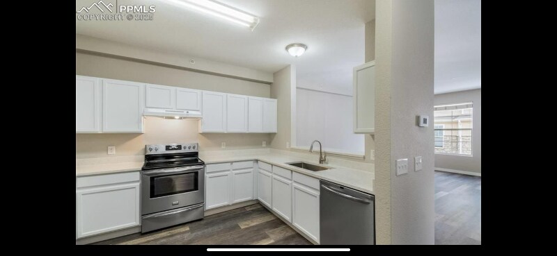 Building Photo - 9758 Laredo St.