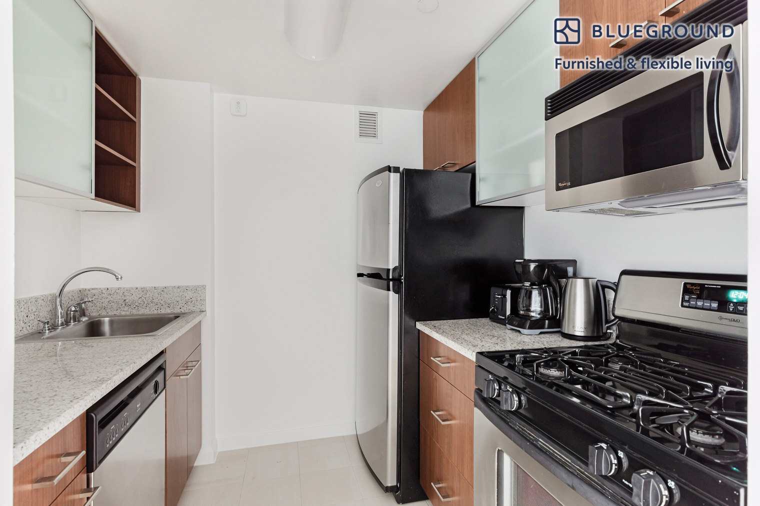 Building Photo - 535 W 23 St