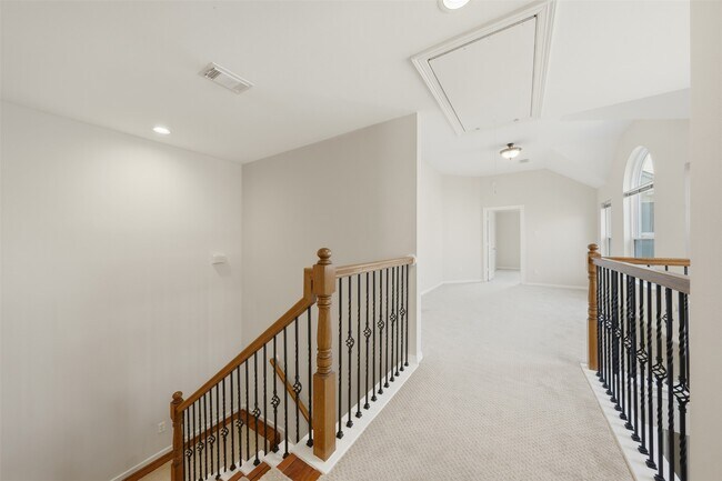 Building Photo - 4208 Greystone Way