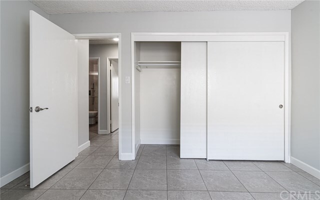 Building Photo - 423 Avenue G