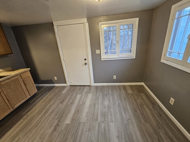 Building Photo - 45 Tarbell Ave