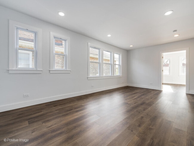Building Photo - 1425 Grove Ave