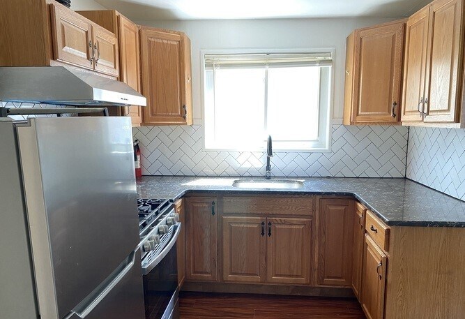 Building Photo - 10 Tollgate Ct