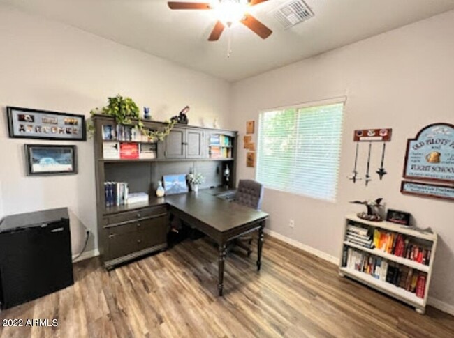 Building Photo - 19350 W Oregon Ave