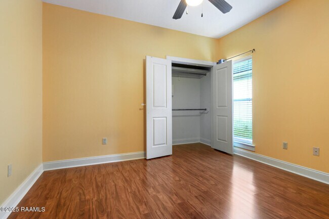 Building Photo - 9442 Boone Ave