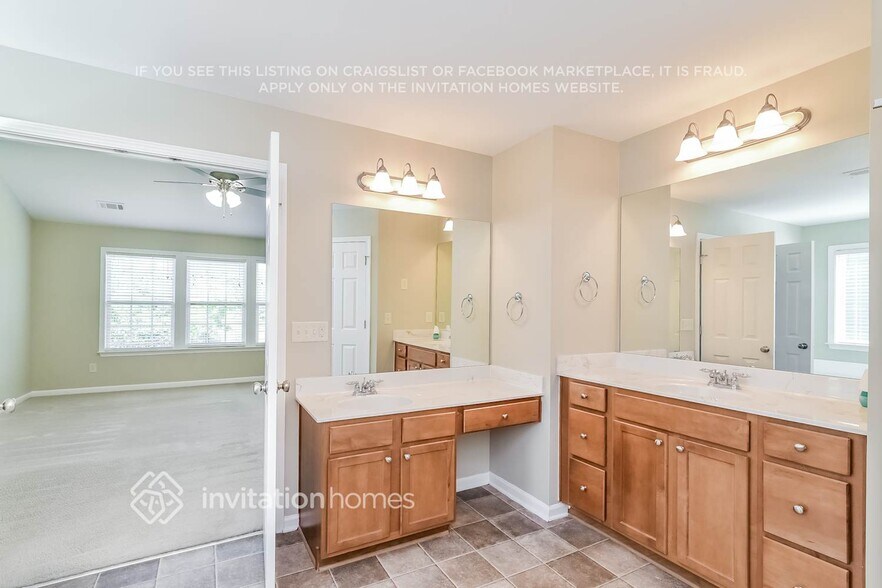 Building Photo - 1732 Sahale Falls Dr