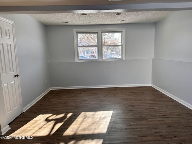 Building Photo - 420 Mermaid Ave