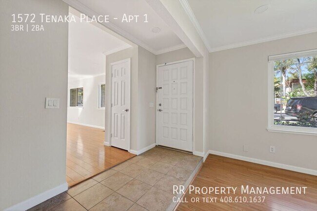 Building Photo - 1572 Tenaka Pl