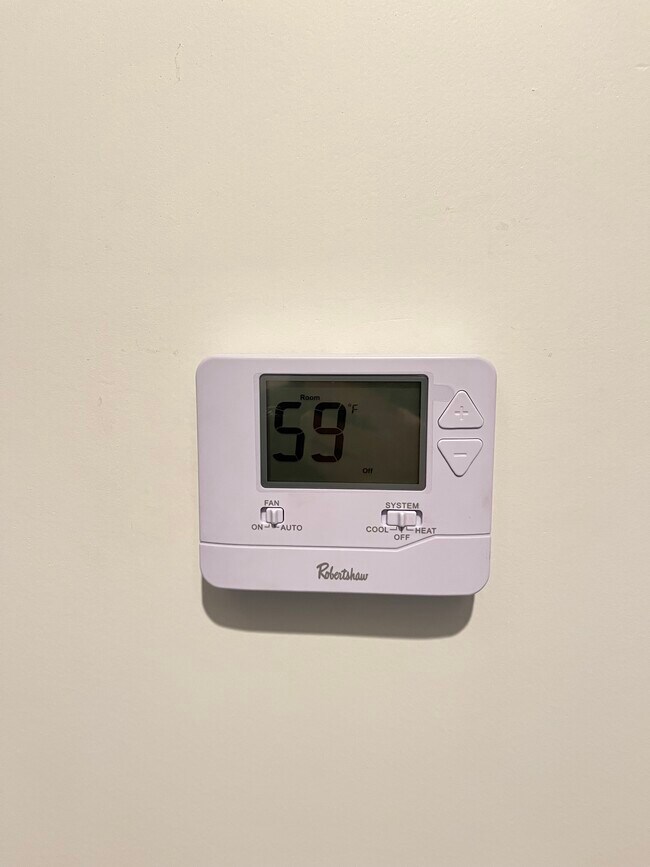 Building Photo - 9938 Lull St