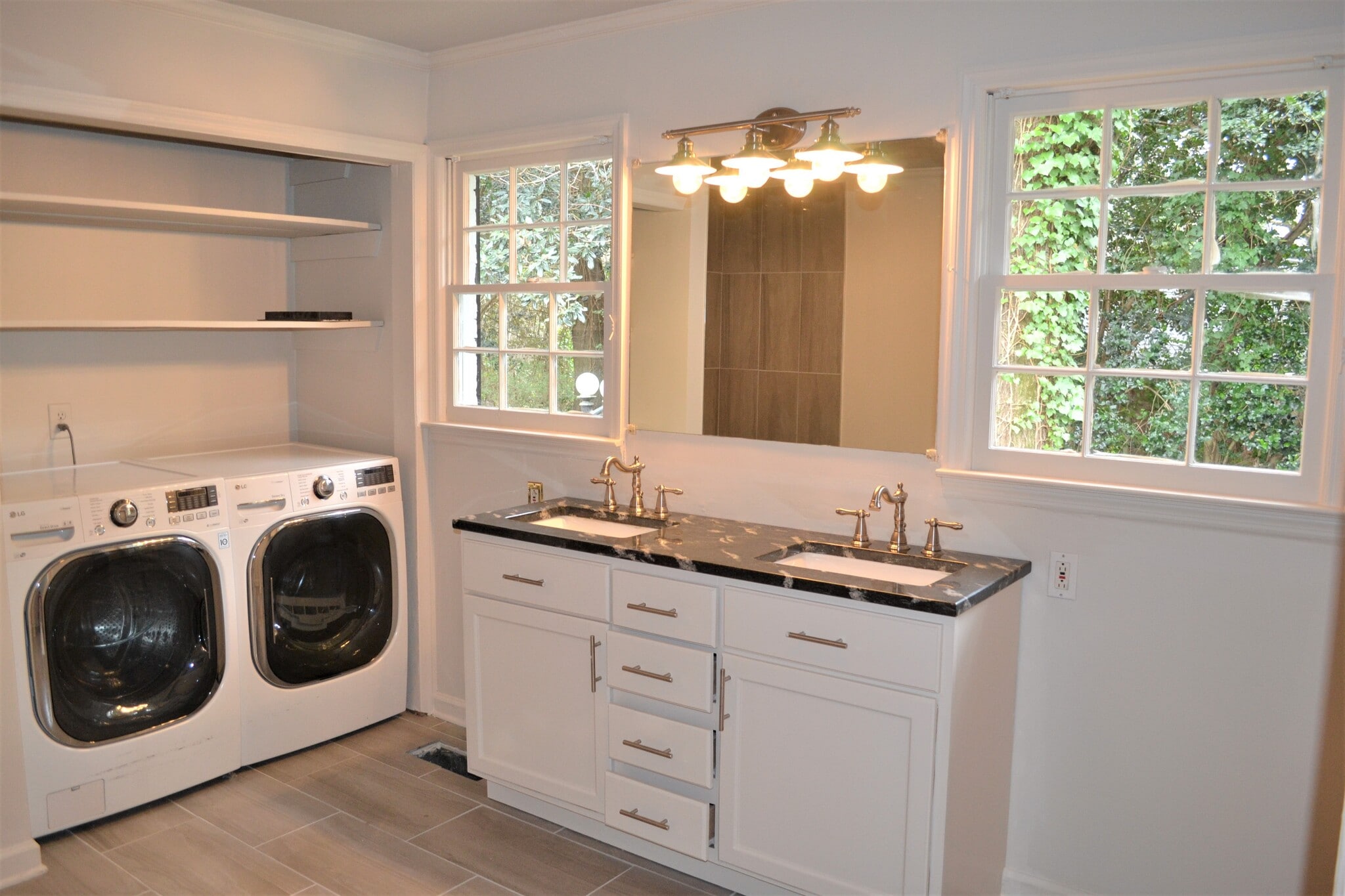 Building Photo - 388 Collier Rd NW