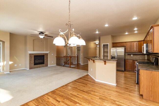 Building Photo - Beautiful Ranch in Pine Creek!