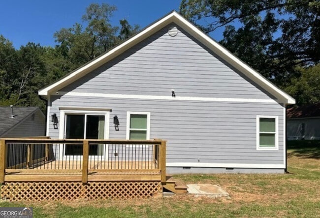 Building Photo - 222 Taylor Cir