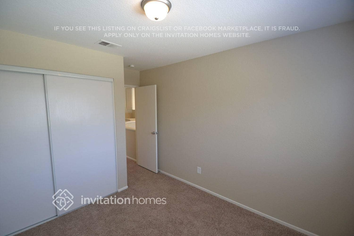 Building Photo - 23798 Vía Olivia