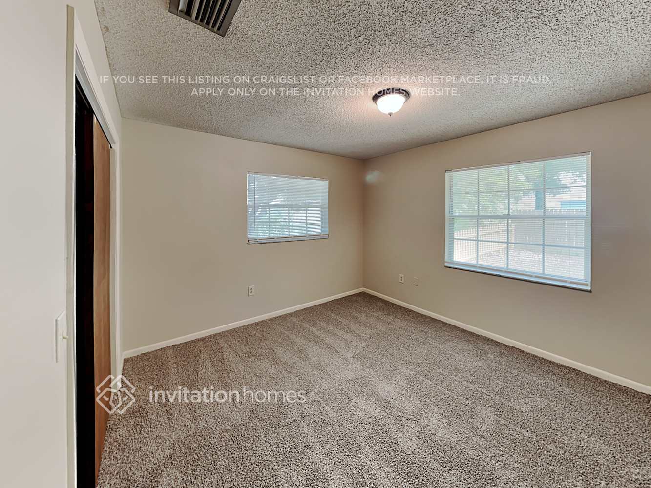 Building Photo - 6906 16th Ave Dr W