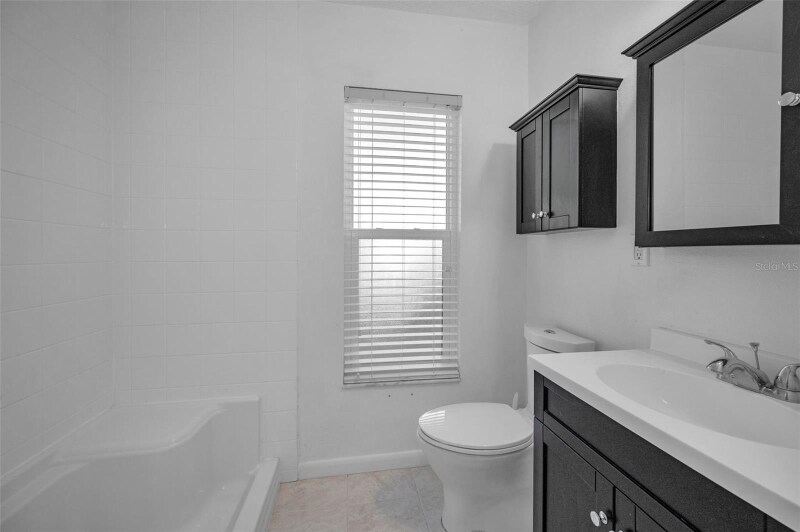 Building Photo - 2017 Santiago Way S