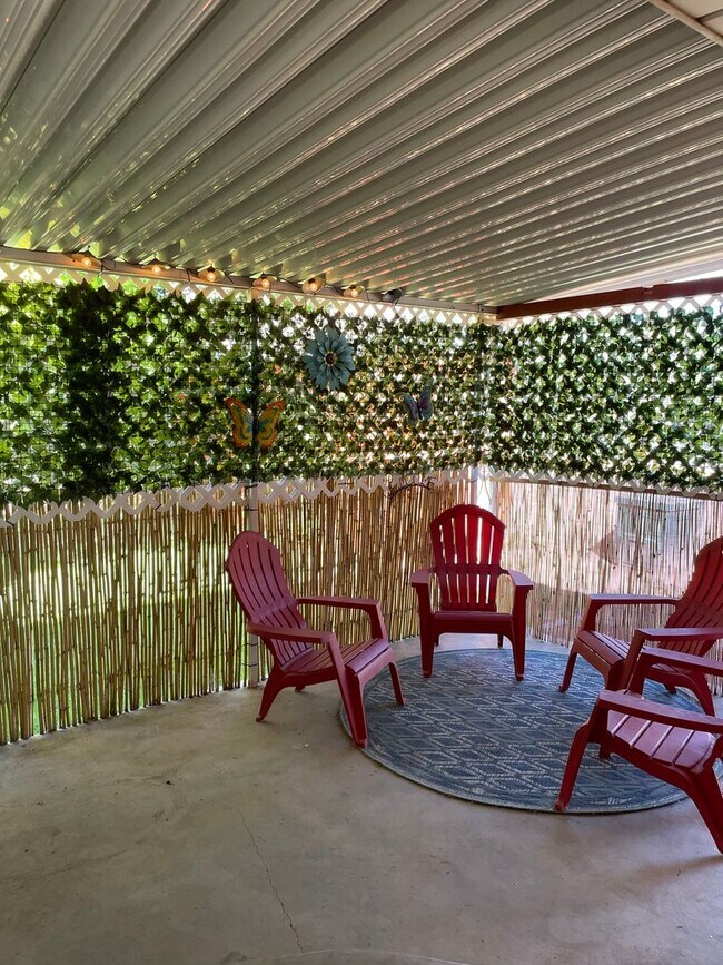 Building Photo - Cedar Street Terrace
