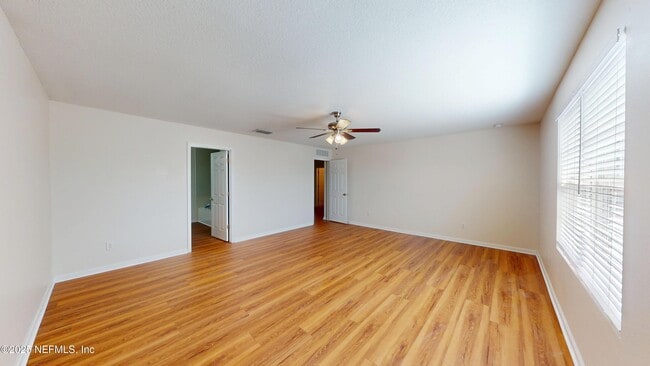 Building Photo - 5000 Magnolia Valley Dr