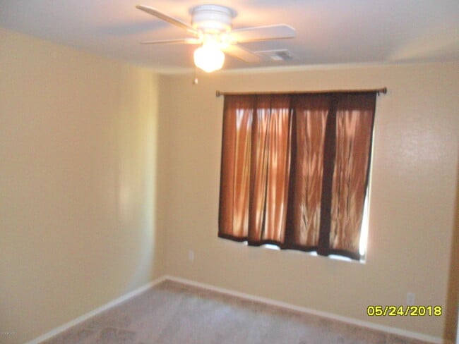 Building Photo - 25825 W Miami St