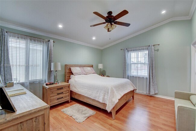 Building Photo - 6194 Buena Vista Dr