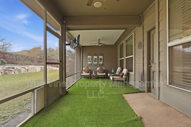 Building Photo - 4727 La Santa Rd