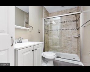 Building Photo - 871 N 5th St