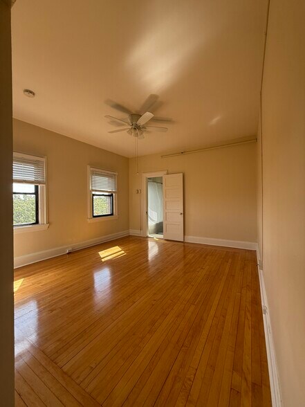 Building Photo - 1402 Beacon St