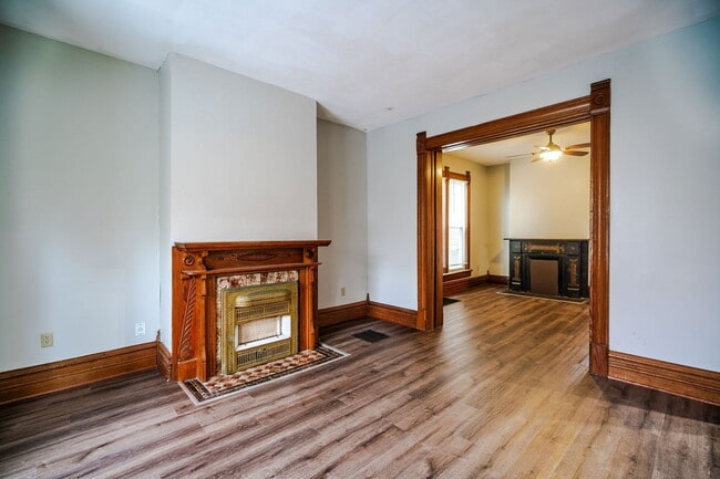 Building Photo - 1250 Indianola Ave