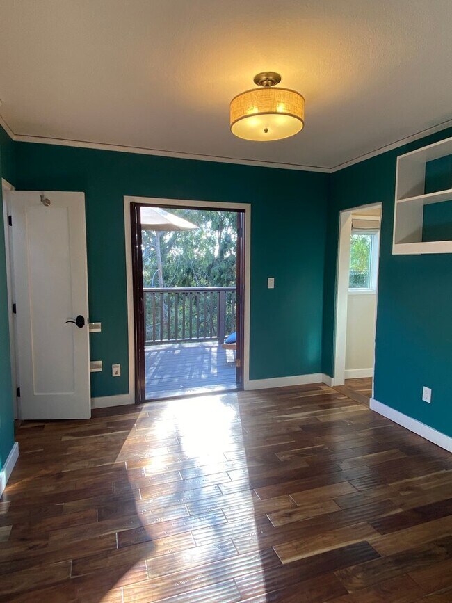 Building Photo - Elegant, Multilevel 3 Bedroom 2 Bathroom in Hillcrest / North Park with Outdoor Space