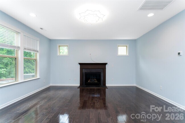 Building Photo - 4329 Hunton Dale Rd NW