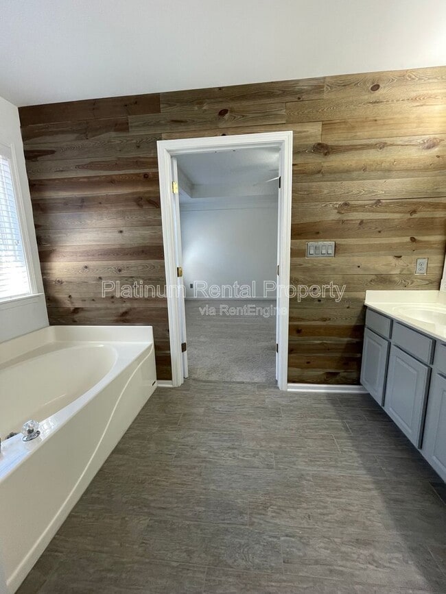 Building Photo - 3442 Old Towne Ln