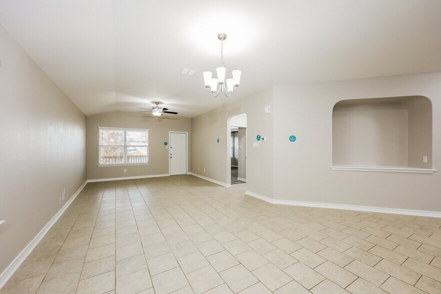 Building Photo - 12114 Pearl Jubilee