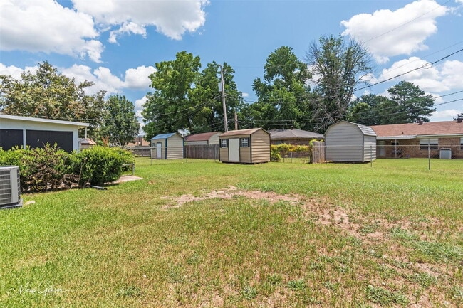 Building Photo - "Charming 3-Bedroom Home with 1400 Sq Ft of Cozy Living Space in Bossier City!"