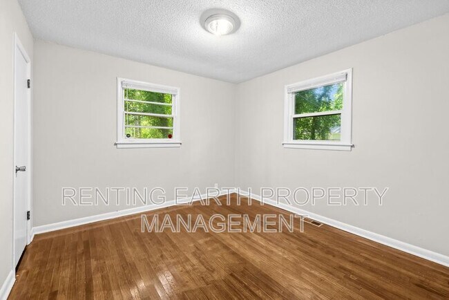 Building Photo - 1128 Cardwell Ln