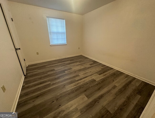 Building Photo - 520 Chateau Cir