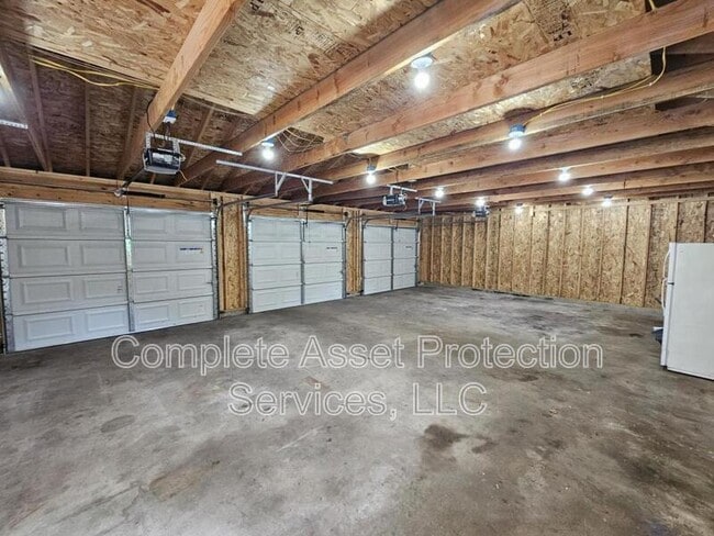 Building Photo - 5121 W 113th Ave