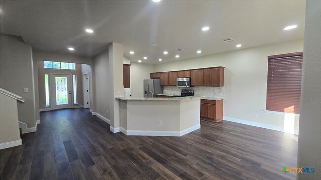 Building Photo - 235 Lottie Ln