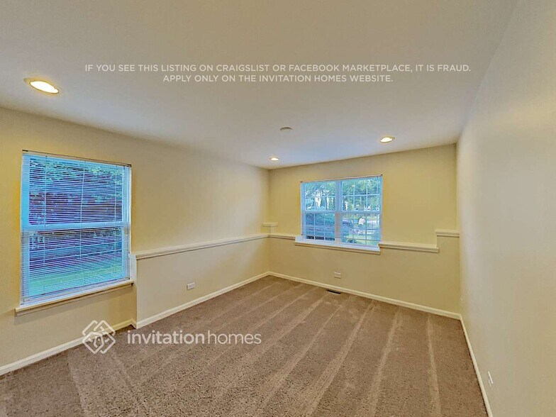 Building Photo - 1120 Stonebridge Ct