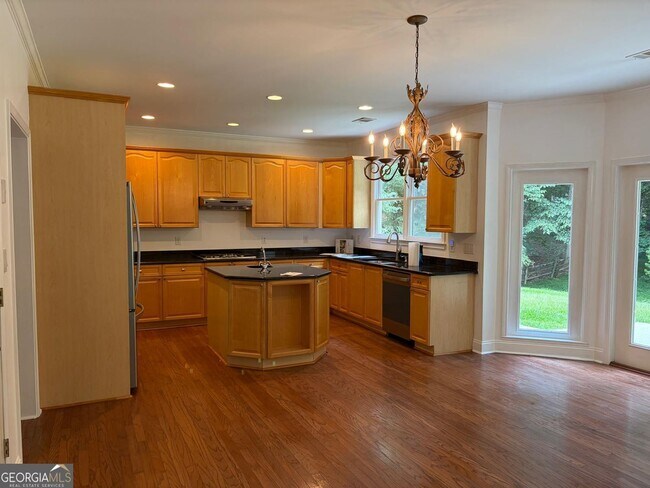 Building Photo - 96 Highgrove Dr