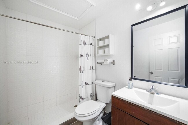 Building Photo - 252 NW 40th St