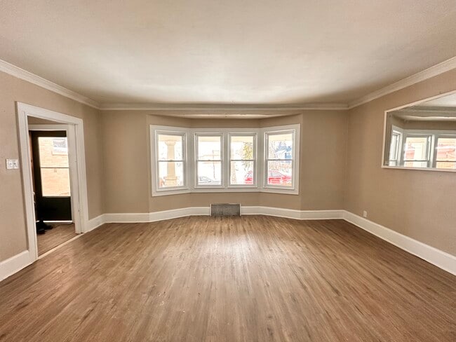 Building Photo - 2704 W Concordia Ave