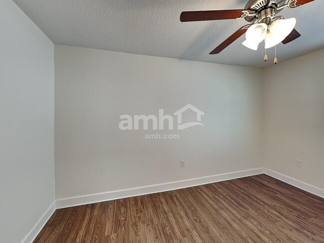 Building Photo - 4706 Reisswood Loop