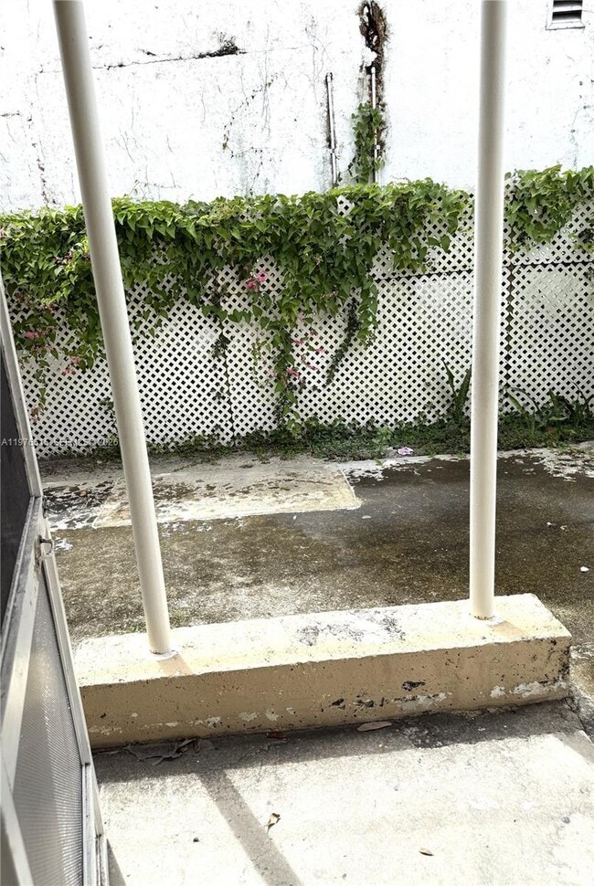 Building Photo - 1788 SW 7th St