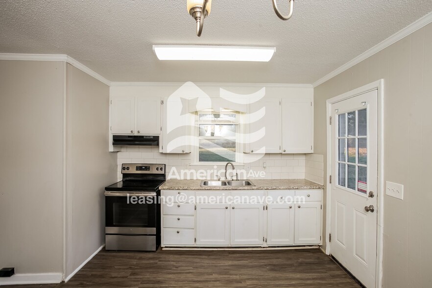 Building Photo - 4815 Barony Dr