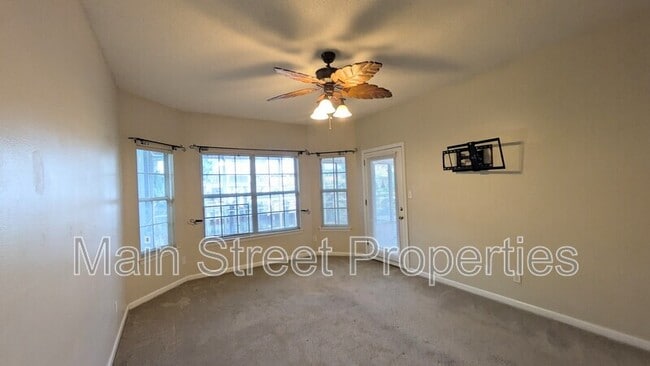 Building Photo - 1612 College Pkwy