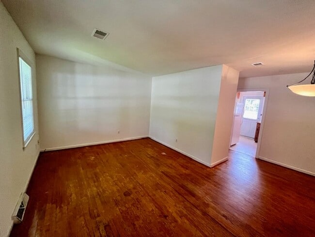 Building Photo - 1519 Harborview Road