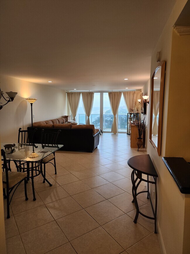 Living Room - 3140 S Ocean Dr