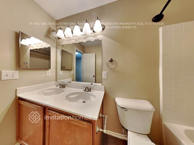 Building Photo - 7908 Winding Stream Ln