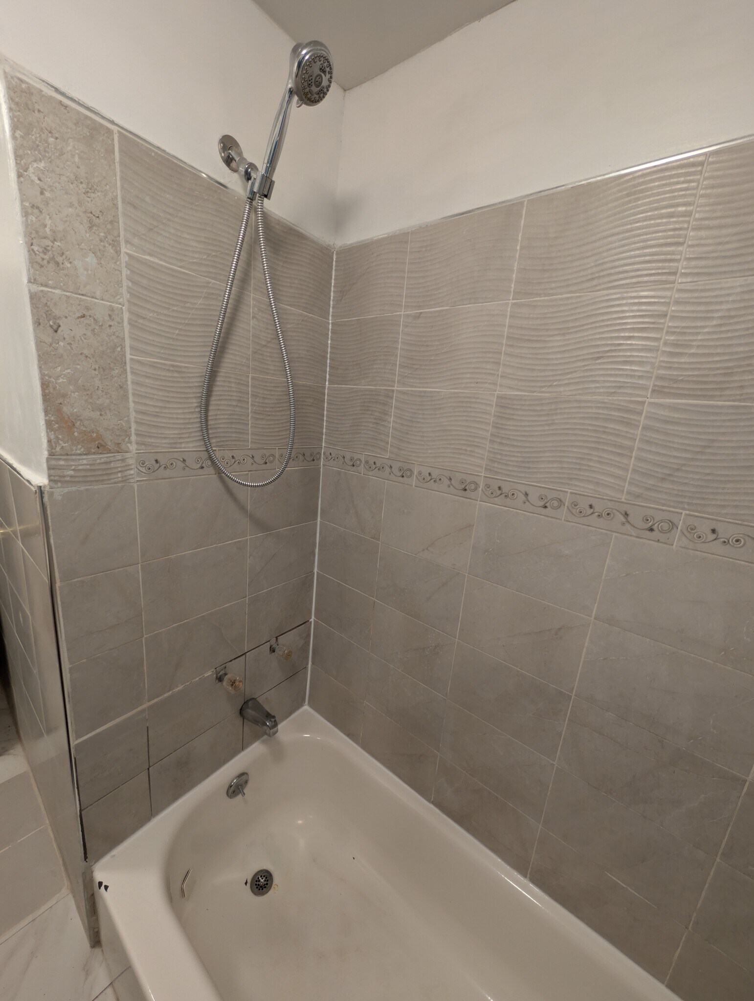 Bathroom - 1532 Sunset Ave