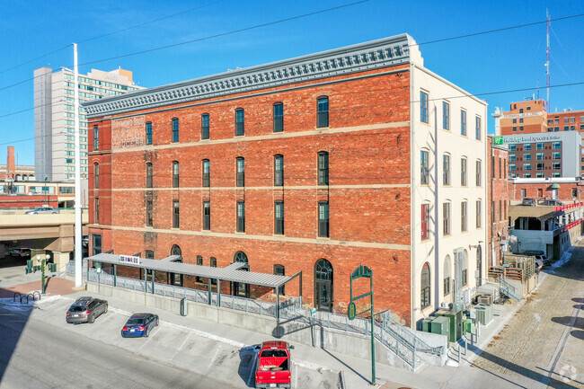 Primary Photo - Raymond Brothers Building