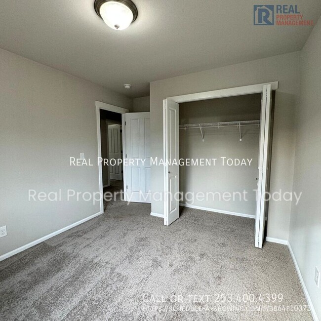 Building Photo - $300.00 MOVE IN SPECIAL!! Beautiful 5 Bedr...